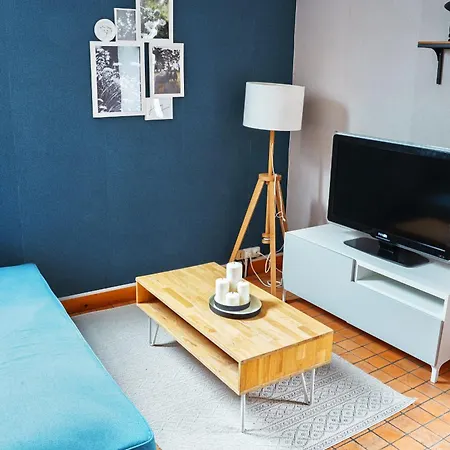 Le Woody 700m Gare Wifi Apartment *
